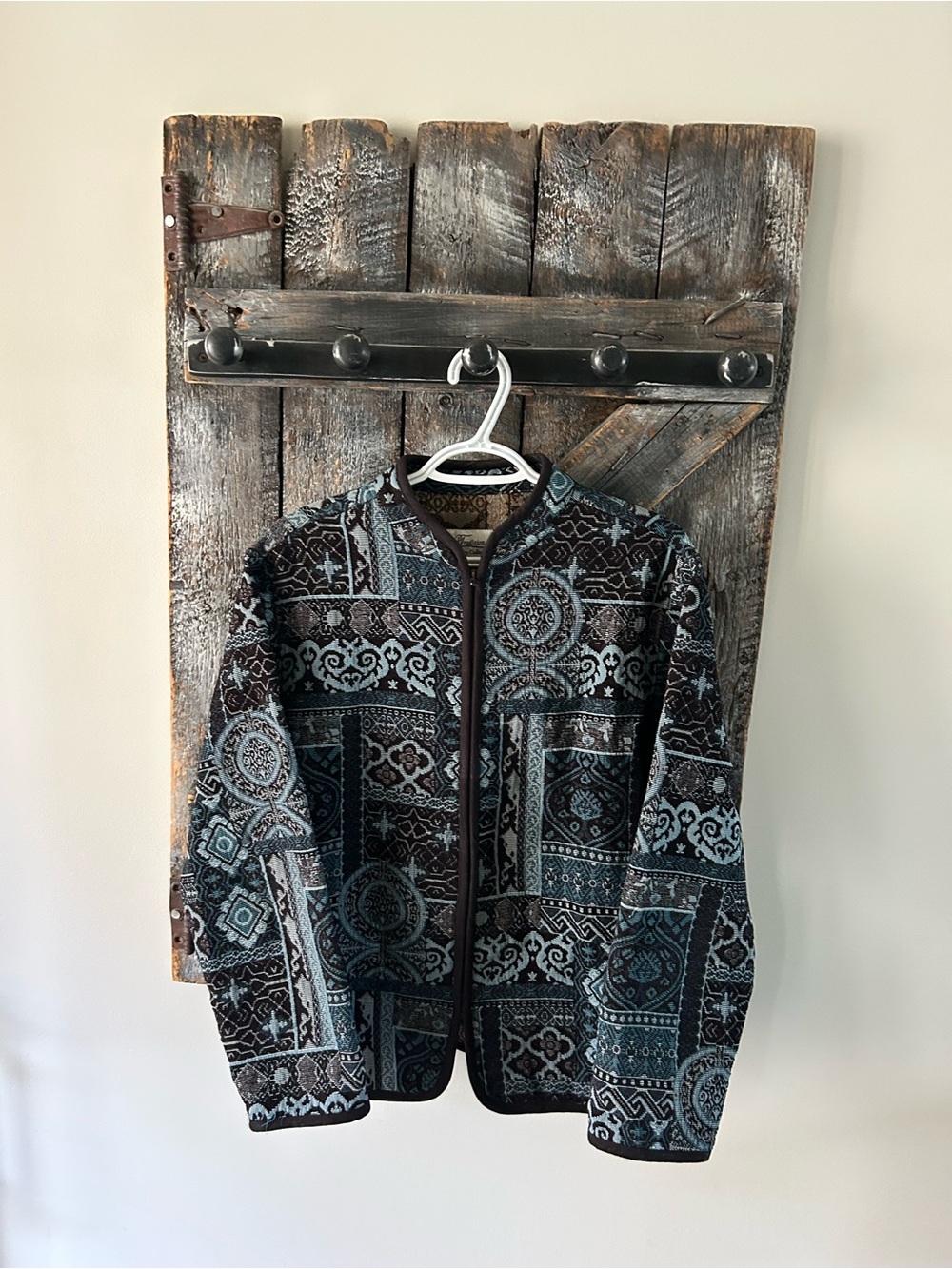 Women's Vintage Tradition Country CollectionPatterned Zip Front Jacket
